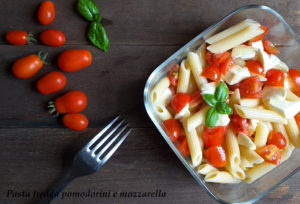 pasta fredda pomodoro e mozzarella